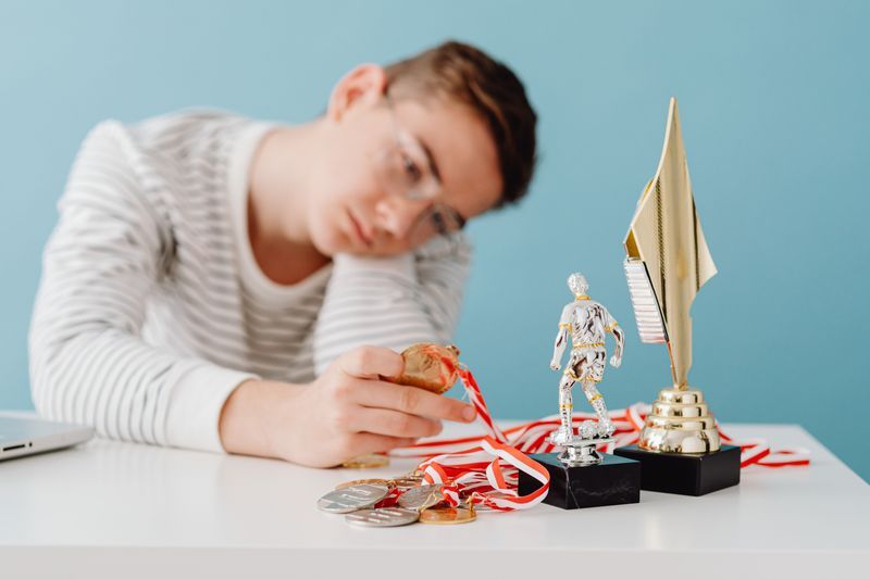 Downplaying Your Achievements
