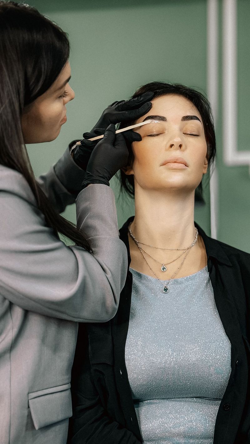 Well-Shaped Eyebrows